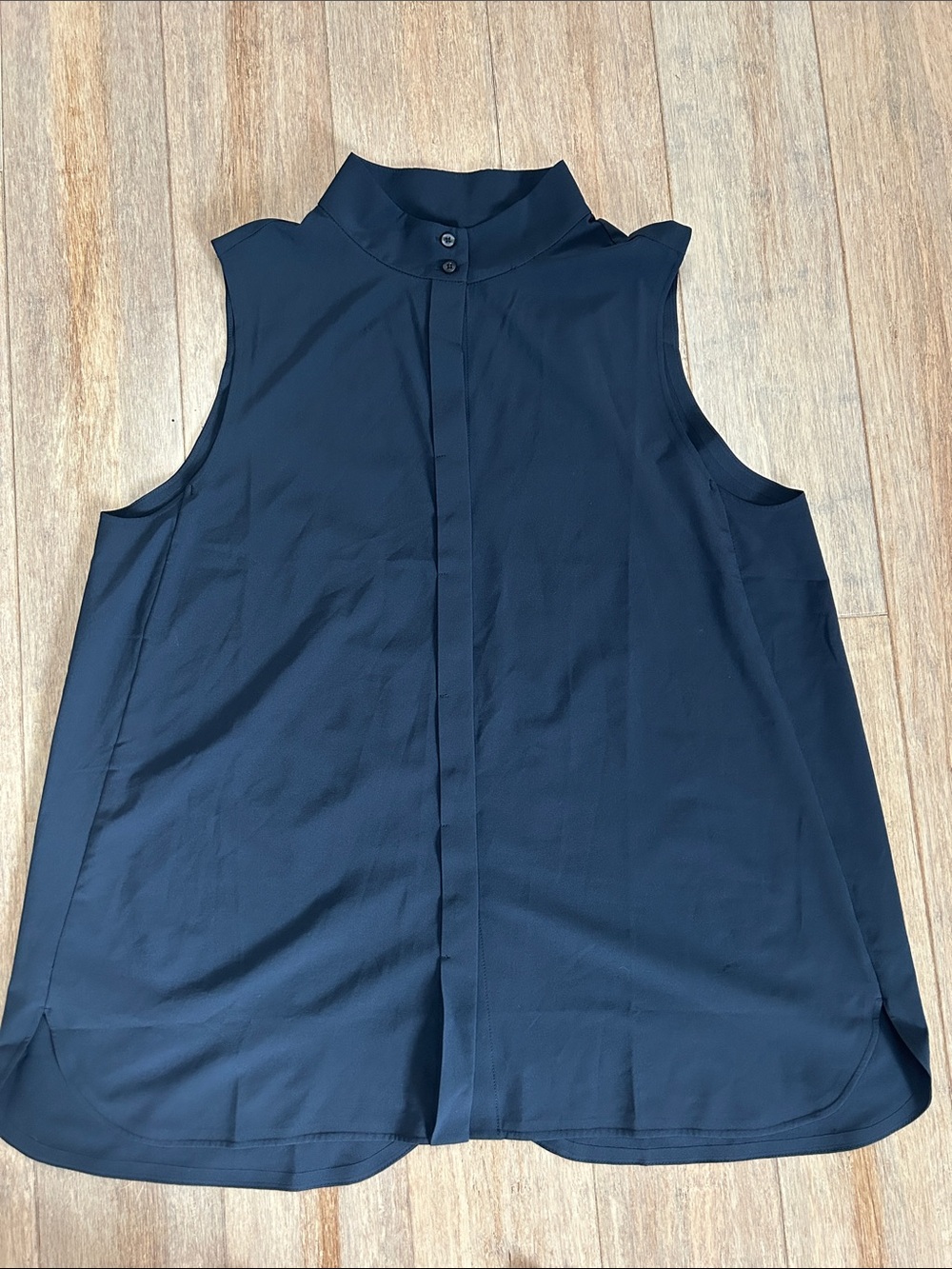 Ministry of Supply Women's Juno Mock Neck Tank in Navy L sleeveless